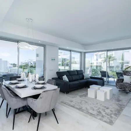 Al-1721 - Penthouse - Alcazaba Lagoon *